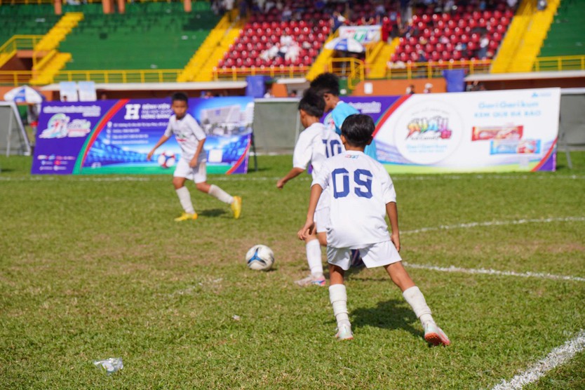 "Ước mơ sân cỏ" HTV Cup 2026 khép lại đầy cảm xúc, gọi tên những nhà vô địch đầu tiên - Ảnh 2.