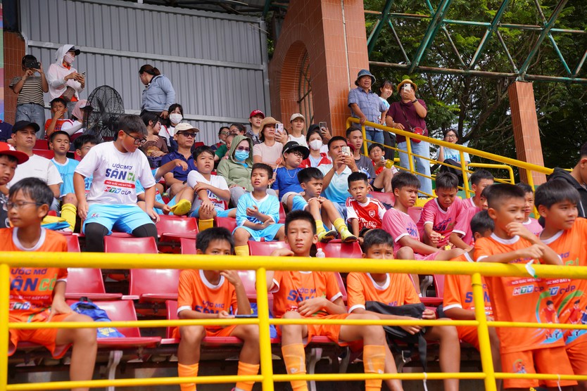 "Ước mơ sân cỏ" Cúp HTV 2026: Một mùa hè đáng nhớ của những giấc mơ bóng đá - Ảnh 11.