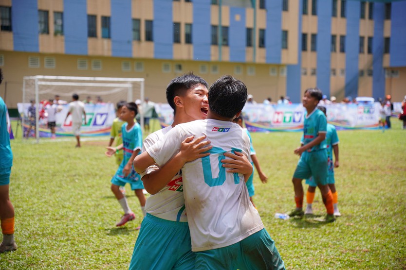 "Ước mơ sân cỏ" Cúp HTV 2026: Một mùa hè đáng nhớ của những giấc mơ bóng đá - Ảnh 21.