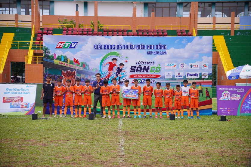 "Ước mơ sân cỏ" Cúp HTV 2026: Một mùa hè đáng nhớ của những giấc mơ bóng đá - Ảnh 27.