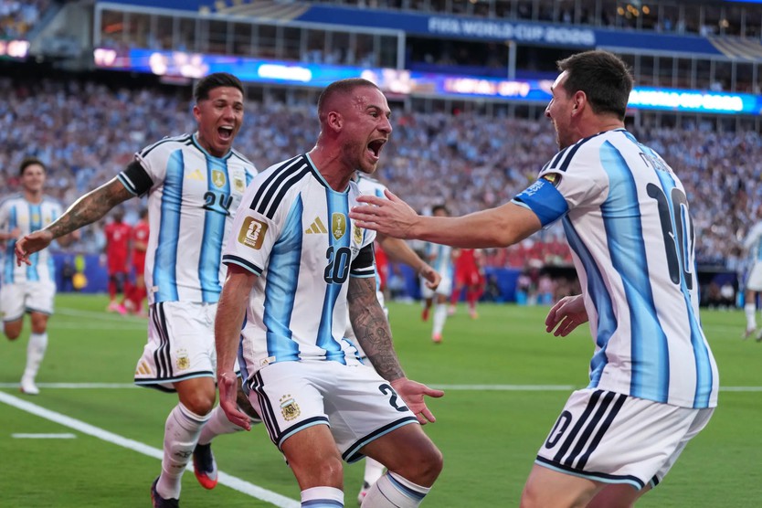 Messi không ghi bàn nhưng vẫn tỏa sáng, đuArgentina vượt qua Thụy Sĩ vào bán kết - Ảnh 10.