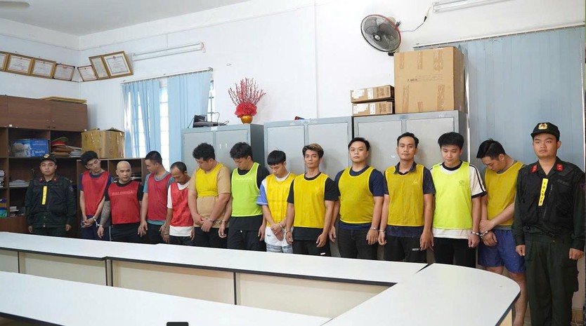Khởi tố thêm 12 đối tượng trong đường dây cá độ 3.500 tỉ đồng do Công an TP. Hồ Chí Minh triệt phá - Ảnh 1.