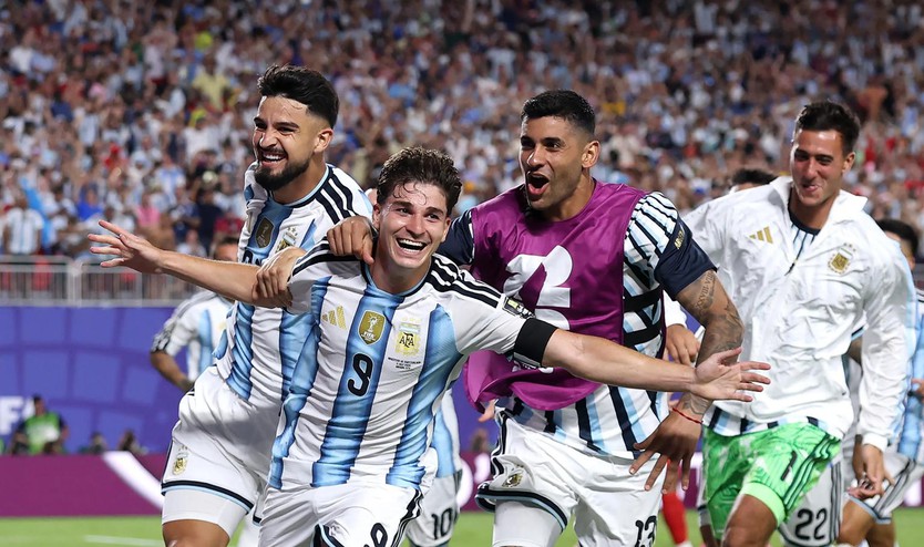 Messi cùng Argentina đối đầu Tây Ban Nha trong trận chung kết đỉnh cao - Ảnh 7.