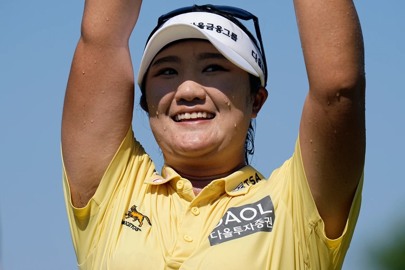 Haeran Ryu vô địch Evian Championship sau màn kịch tính ở loạt playoff - Ảnh 3.