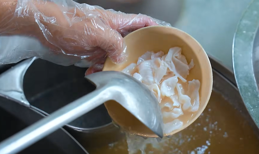 Hương vị Gia Định: Theo dấu nhà chú Hỏa, thưởng vị hủ tiếu cá Nam Lợi - Ảnh 22.