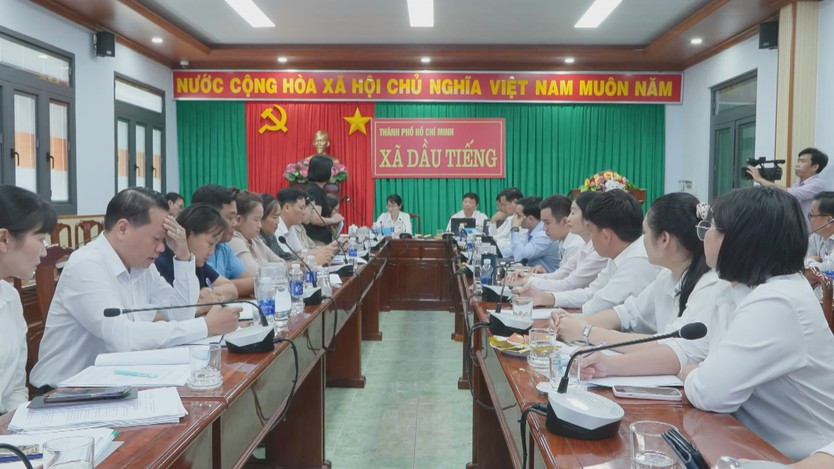Khảo sát thực tế công tác bảo đảm nhân lực y tế tuyến xã- Ảnh 1.