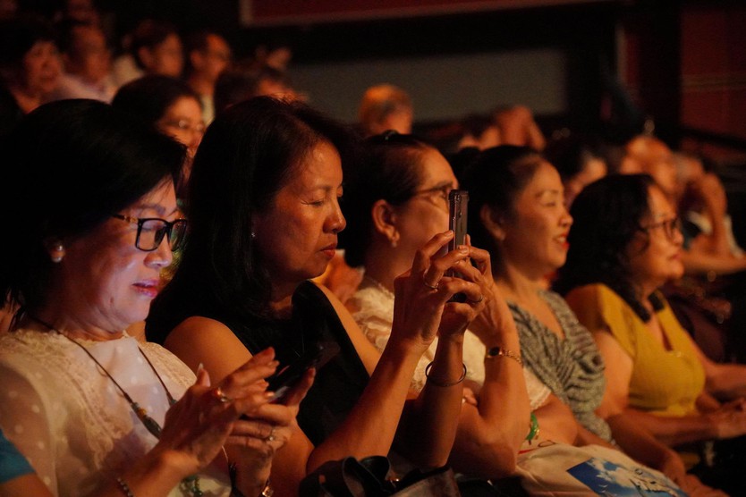 Thay lời muốn nói: "Chạm vào cơn mưa" - Khi mỗi ký ức đều tìm thấy đường trở về - Ảnh 7.