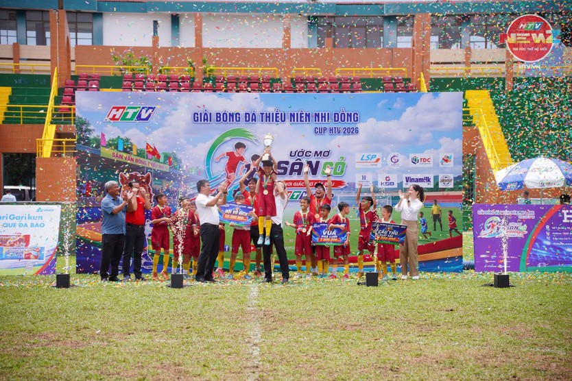Hành trình lên ngôi đầy cảm xúc tại giải bóng đá “Ước mơ sân cỏ” Cúp HTV 2026 - Ảnh 7.