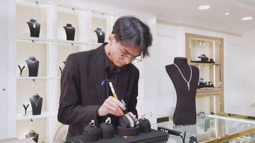 Giữ niềm tin giữa "ma trận" thông tin của thị trường kim cương - Ảnh 4.