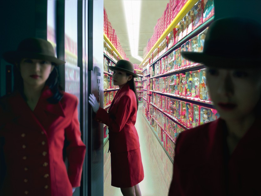 Nhật Bản: Sức sống bền bỉ của bộ ảnh "Cô gái thang máy" (Elevator Girls)- Ảnh 8.