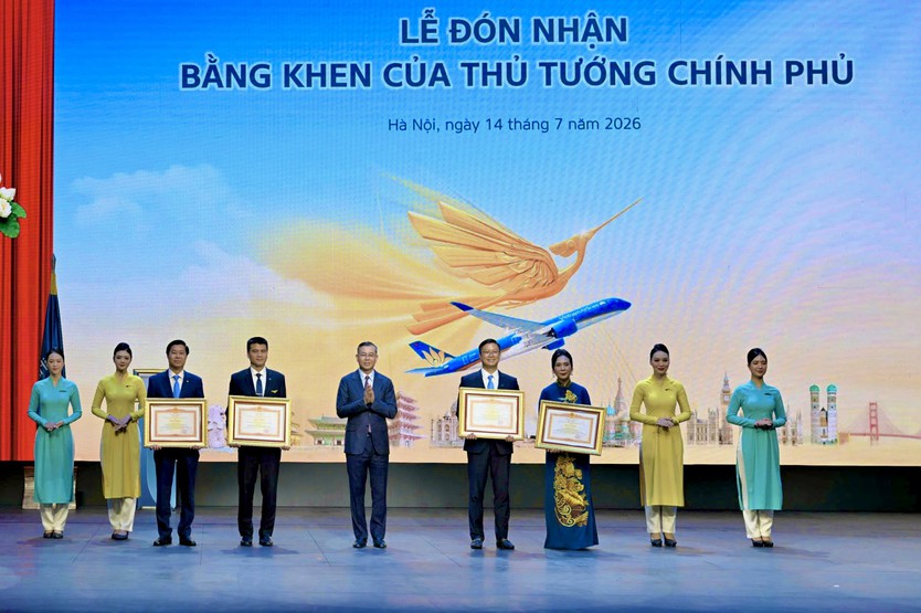 Vietnam Airlines đón nhận Huân chương Lao động hạng Ba- Ảnh 5.