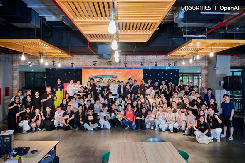 Trắng đêm tại VNG Campus: Cuộc lội ngược dòng ngoạn mục của các nhà làm game tại "Prompt To Play” 2026 - Ảnh 1.