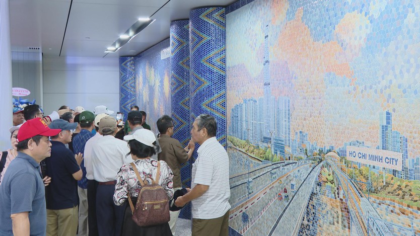 Ga Metro Bến Thành thêm điểm chạm nghệ thuật cho hành khách- Ảnh 7.
