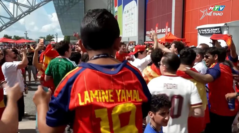 Cổ động viên Tây Ban Nha vỡ òa khi La Roja giành vé vào chung kết World Cup 2026 - Ảnh 10.
