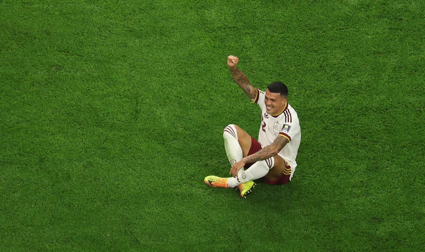 Messi cùng Argentina đối đầu Tây Ban Nha trong trận chung kết đỉnh cao - Ảnh 2.