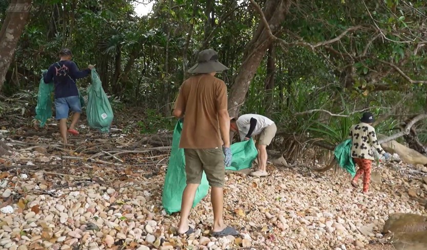 Cùng HTV Hành động xanh: Đại dương cần nhiều hơn những lời kêu gọi - Ảnh 12.