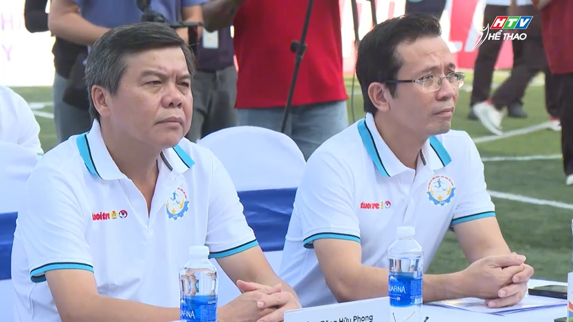 Công Phượng giao lưu tại VCK Giải Bóng đá Công nhân Viên chức Việt Nam 2026- Ảnh 2.