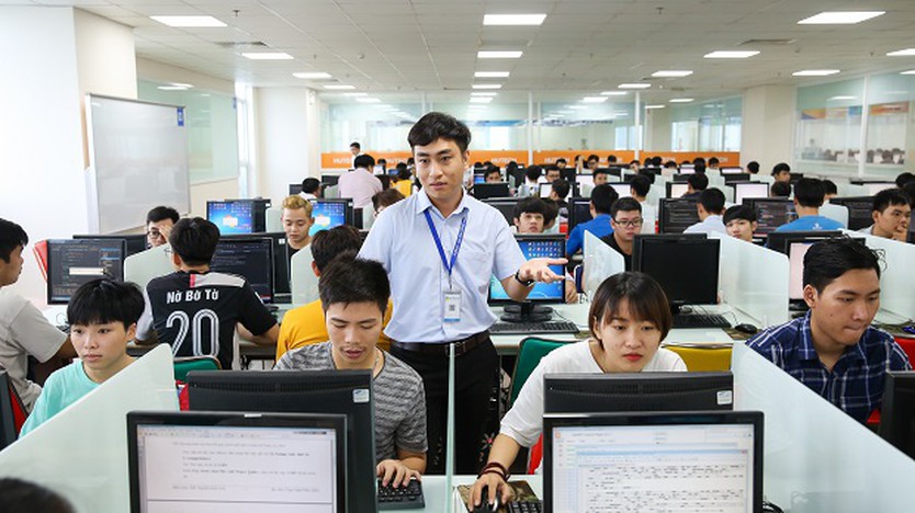 Chuẩn đầu ra đại học gắn với năng lực số, trí tuệ nhân tạo và yêu cầu nghề nghiệp - Ảnh 1.