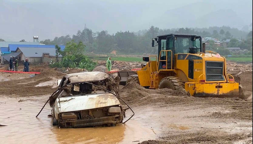 Tìm thấy thi thể 3 nạn nhân bị lũ cuốn ở Lai Châu - Ảnh 6.