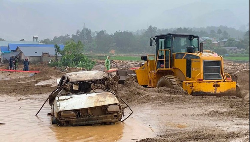 Tìm thấy thi thể 3 nạn nhân bị lũ cuốn ở Lai Châu - Ảnh 1.