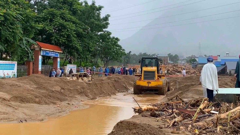 Tìm thấy thi thể 3 nạn nhân bị lũ cuốn ở Lai Châu - Ảnh 2.