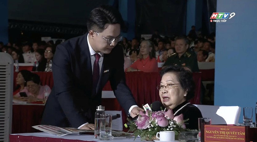 Trực tiếp Cầu Truyền hình “Rạng rỡ tên Người” kỷ niệm 50 năm Thành phố Sài Gòn - Gia Định vinh dự mang tên Chủ tịch Hồ Chí Minh (2/7/1976 – 2/7/2026) - Ảnh 32.