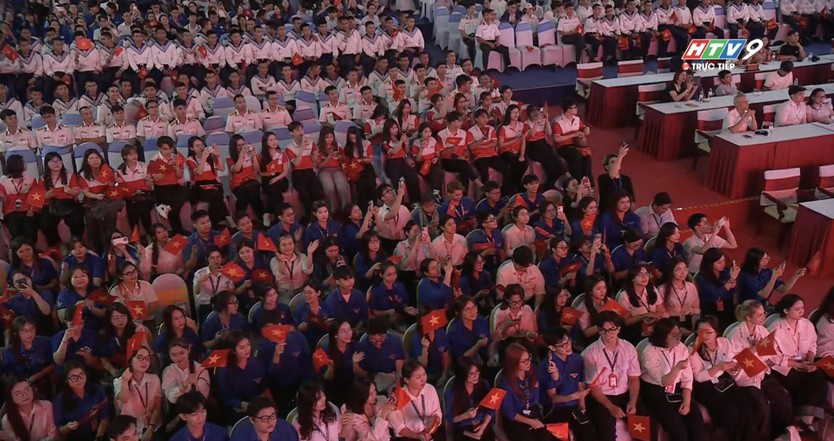 Trực tiếp Cầu Truyền hình “Rạng rỡ tên Người” kỷ niệm 50 năm Thành phố Sài Gòn - Gia Định vinh dự mang tên Chủ tịch Hồ Chí Minh (2/7/1976 – 2/7/2026) - Ảnh 53.