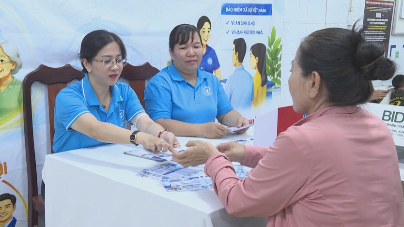 Bảo hiểm xã hội cơ sở Lái Thiêu ra quân hưởng ứng Ngày Bảo hiểm Y tế Việt Nam - Ảnh 6.