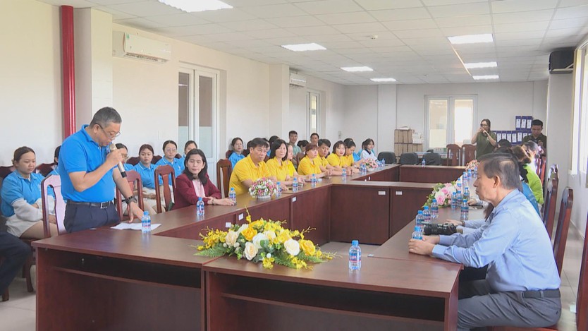 Bảo hiểm xã hội cơ sở Lái Thiêu ra quân hưởng ứng Ngày Bảo hiểm Y tế Việt Nam - Ảnh 1.