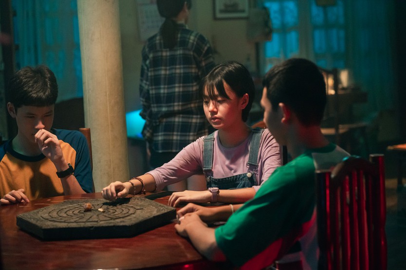 Đồng dao ma quái: Top 2 phòng vé ngay tuần đầu ra rạp - Ảnh 7.