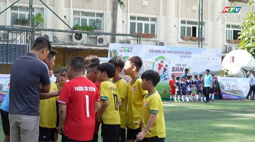 "Ước mơ sân cỏ" HTV Cup 2026: Một sân bóng, cả một mùa hè- Ảnh 15.