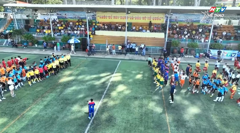 "Ước mơ sân cỏ" HTV Cup 2026: Một sân bóng, cả một mùa hè- Ảnh 2.
