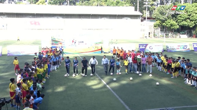 "Ước mơ sân cỏ" HTV Cup 2026: Một sân bóng, cả một mùa hè- Ảnh 8.