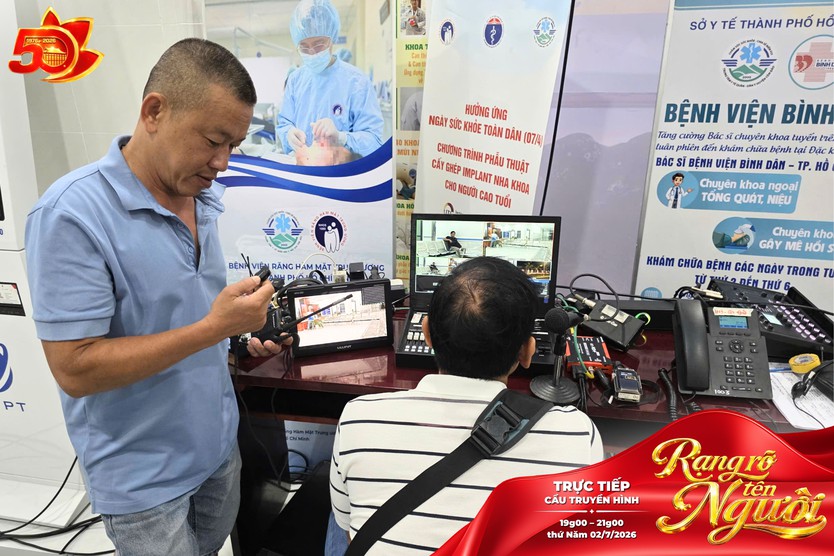 Chuyện chúng tôi: Ê-kíp cầu truyền hình "Rạng rỡ tên Người" sẵn sàng cho sẵn sàng cho đêm phát sóng kỷ niệm 50 năm TP. Hồ Chí Minh mang tên Bác - Ảnh 14.