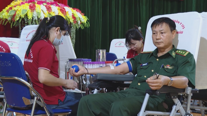 Trường Cao đẳng Biên phòng tiếp nhận 550 đơn vị máu trong đợt hiến máu tình nguyện năm 2026 - Ảnh 3.