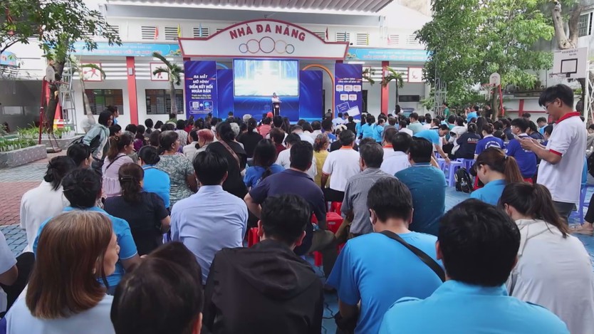 Phường Bình Tây tổ chức Ngày hội "Kết nối số", lan tỏa kỹ năng công dân số đến người dân - Ảnh 1.