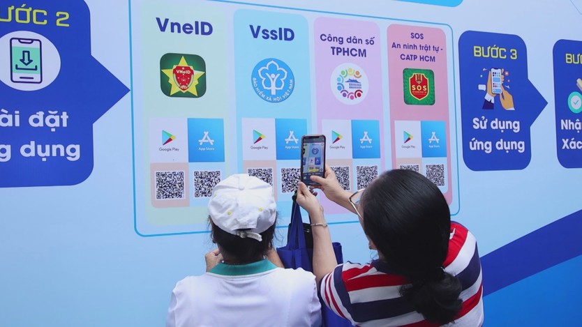 Phường Bình Tây tổ chức Ngày hội "Kết nối số", lan tỏa kỹ năng công dân số đến người dân - Ảnh 5.