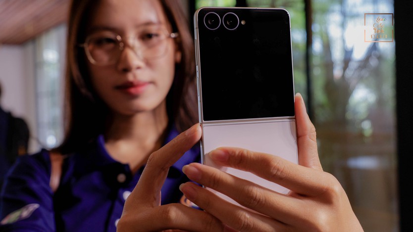 Trải nghiệm nhanh thế hệ Galaxy Z Mới tại London: Mỏng nhẹ kỷ lục và bứt phá cùng quyền năng A.I - Ảnh 3.