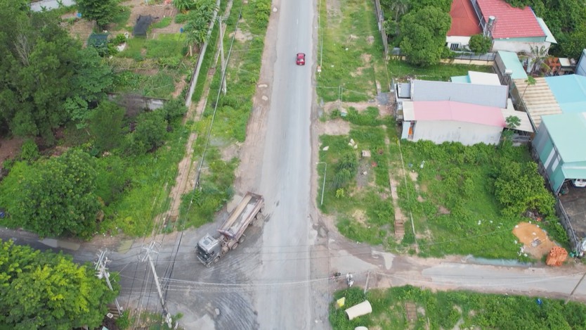 Khẩn trương khắc phục bất cập hạ tầng, bảo đảm an toàn giao thông trên đường 81 - Ảnh 3.