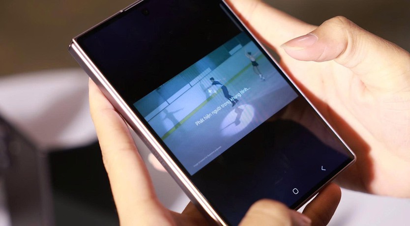 Trải nghiệm nhanh thế hệ Galaxy Z Mới tại London: Mỏng nhẹ kỷ lục và bứt phá cùng quyền năng A.I - Ảnh 7.