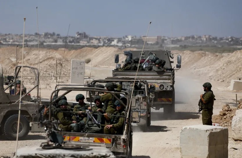 Israel xây dựng bức tường chia cắt Dải Gaza - Ảnh 1.