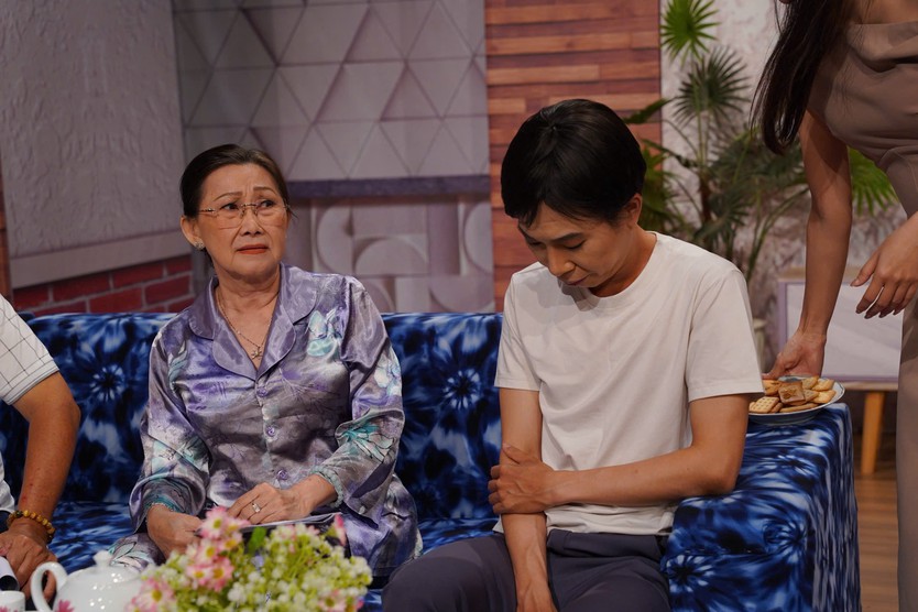 NSƯT Minh Hạnh tái ngộ khán giả trong vở kịch "Rộn ràng tiếng cười trẻ thơ" - Ảnh 2.