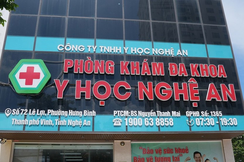 Khởi tố 10 người trong đường dây lừa dối khách hàng tại phòng khám ở Nghệ An - Ảnh 2.