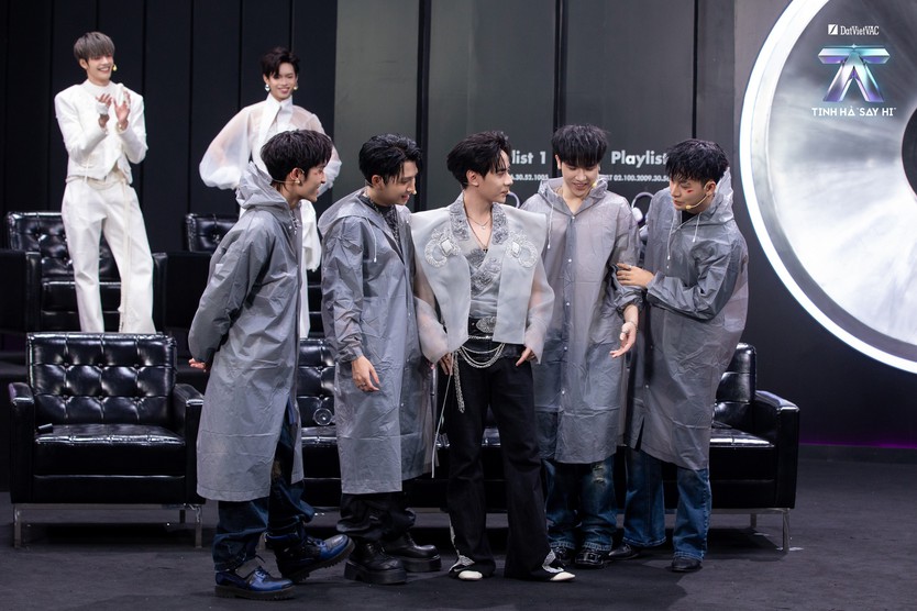 Hé lộ "giao diện" của sáu đội hình ở Livestage 2 Tinh Hà "Say Hi" - Ảnh 6.