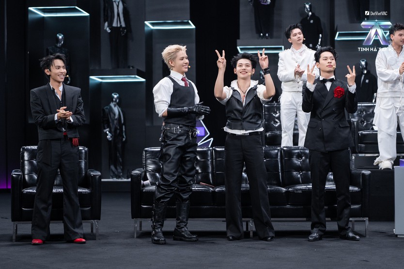 Hé lộ "giao diện" của sáu đội hình ở Livestage 2 Tinh Hà "Say Hi" - Ảnh 2.