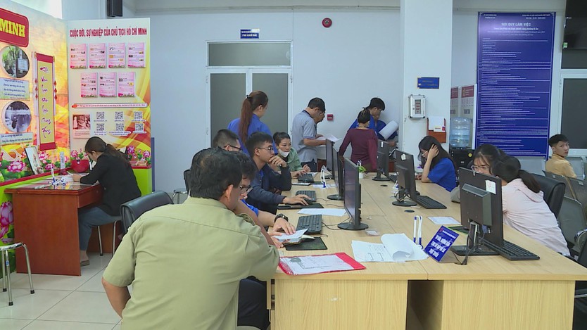 Hành chính công TP. Hồ Chí Minh: Đưa dịch vụ đến gần dân, lấy người dân làm trung tâm - Ảnh 3.