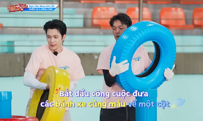 Running Man mùa 4 - Tập 1: Cuộc săn lùng kẻ phá bĩnh của Gia tộc R - Ảnh 2.