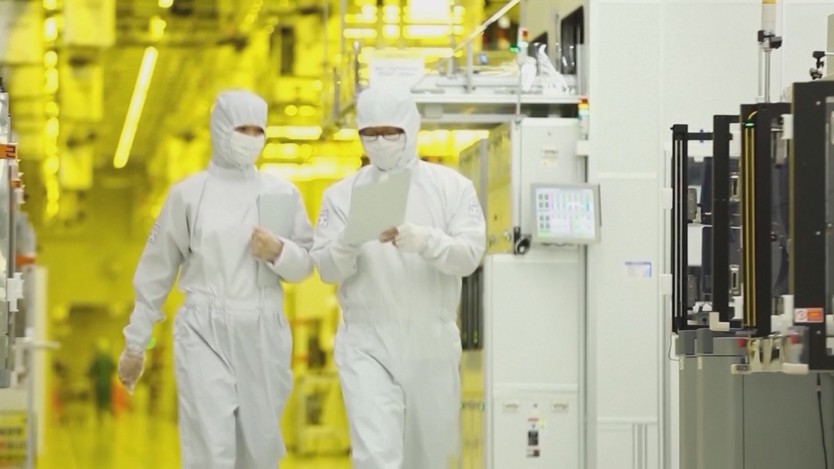 Samsung hợp tác với hãng chip A.I. Broadcom- Ảnh 1.