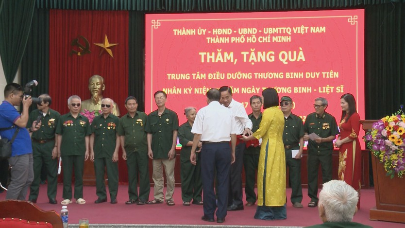 TP. Hồ Chí Minh tri ân thương binh, bệnh binh tại các trung tâm điều dưỡng ở tỉnh Ninh Bình - Ảnh 3.
