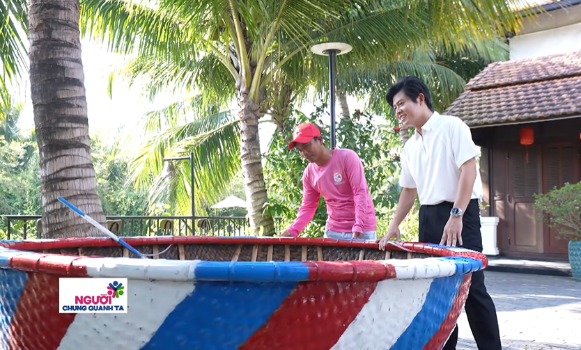 Người chung quanh ta: Theo chân người biểu diễn thuyền thúng ở Hội An - Ảnh 18.
